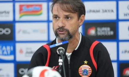 Pelatih Persija Kritik Lini Belakang Yang Lengah Di Injury Time