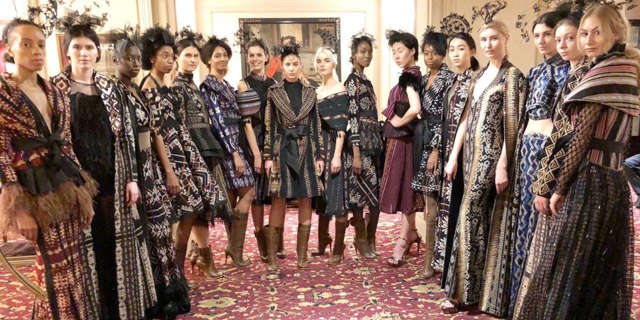 Kebangkitan Tenun Ikat NTT Di Fashion Global Paris Design Week