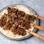 Eksplorasi Cağ Kebabı: Lezatnya Sate Domba Berputar Khas Turki