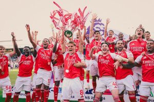 Arsenal Angkat Trofi Premier League 2025/2026 Di Crystal Palace