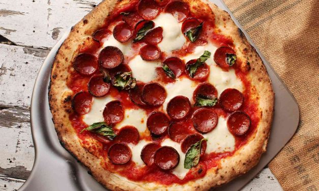 Kebangkitan Pizza Neapolitan: Teknik Adonan Fermentasi 48 Jam