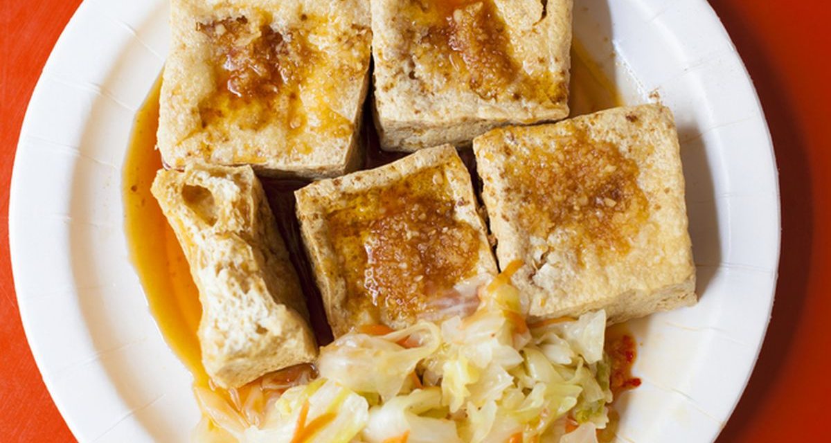 Stinky Tofu Taiwan: Sensasi Kuliner Menyengat Primadona Dunia