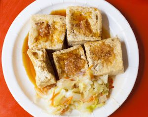 Stinky Tofu Taiwan: Sensasi Kuliner Menyengat Primadona Dunia