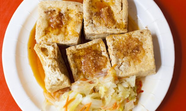 Stinky Tofu Taiwan: Sensasi Kuliner Menyengat Primadona Dunia