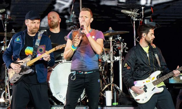 Tur Dunia Coldplay Sukses Tekan Emisi Karbon Hingga 59 Persen