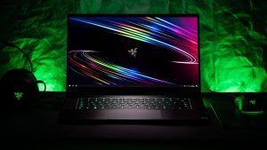 Razer Blade 15 Edisi 2026 Bawa Panel Mini-LED 2000 Nits