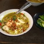 Soto Ayam Ambengan Surabaya: Kuah Kuning Dan Koya Udang