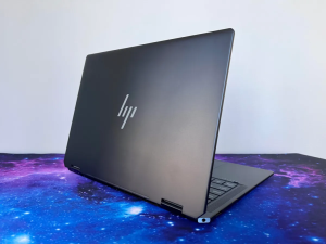 HP Spectre x360 14 Usung Kamera 9 MP AI Dan Penghemat Daya