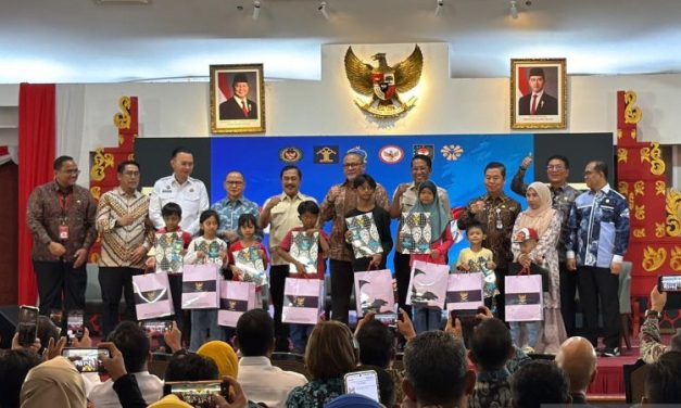 1.500 Anak PMI Di Malaysia Terima Dokumen Kewarganegaraan