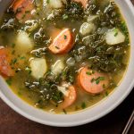 Caldo Verde Portugal Perpaduan Sup Kentang Dan Kale Hijau
