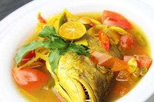 Lezatnya Sup Ikan Palumara Khas Banjar Berkuah Asam-Pedas