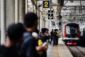 KCI Operasikan 8 KRL Extra Di Rute Cikarang-Kampung Bandan